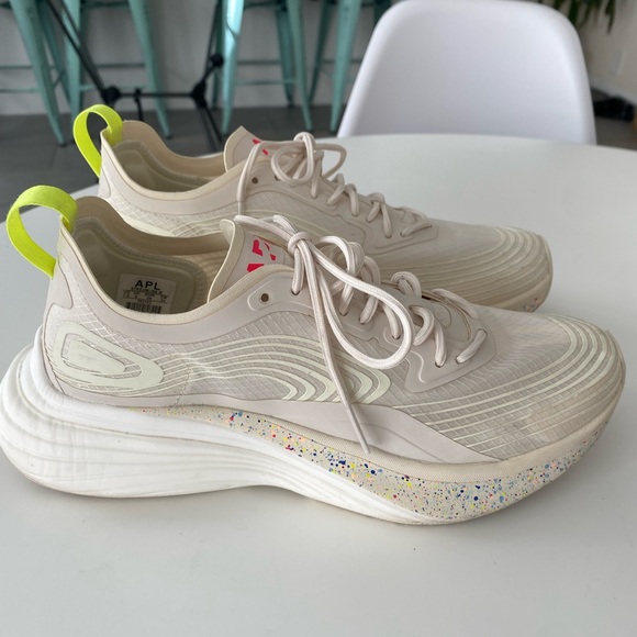 APL Streamline - Picture 6 of 13